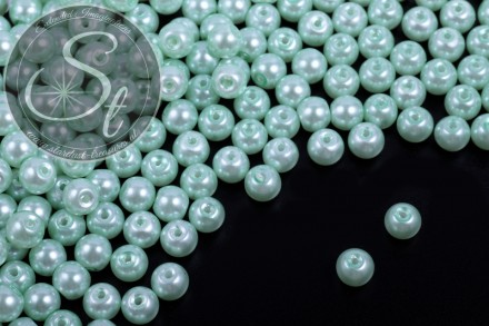 40 Stk. mintgrüne Wachs Glas Perlen 6mm-31