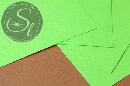1 Stk. Papier-Bogen "Lime Green" ~10,5cm x 7cm-31