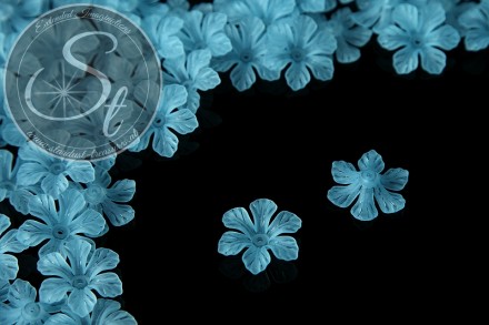10 Stk. hellblau Acryl-Blüten frosted 26mm-31