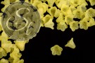 20 Stk. gelbe Acryl-Blüten frosted 14mm-20