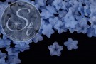 20 Stk. blaue Acryl-Blüten frosted 18mm-20